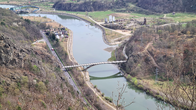 Drumeție la Grotele Zmeilor de la Călinești, VL